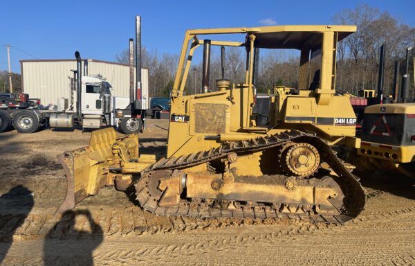 CAT D4H LGP with Way Blade  $32,000