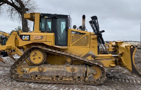 2019 CAT D6T