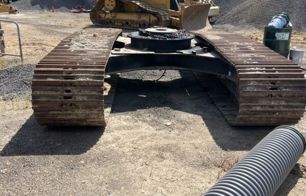 Cat 323 Car Body Full Under Carriage 1,957 hrs. on Under Carriage