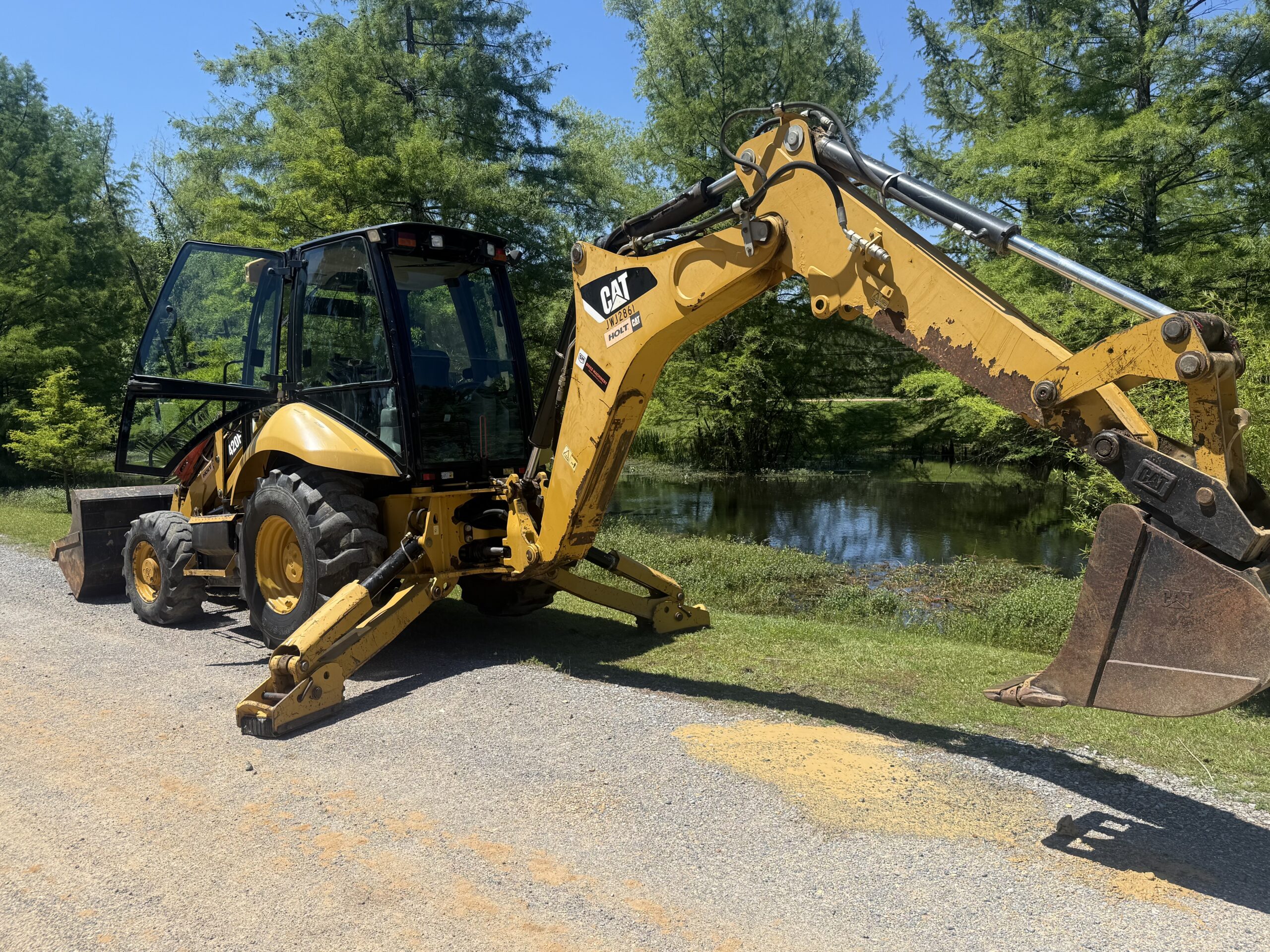 2015 CAT 420 $46,500